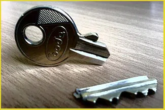Coppell Locksmith Service Coppell, TX 972-512-0944 - 14-66-broken-key